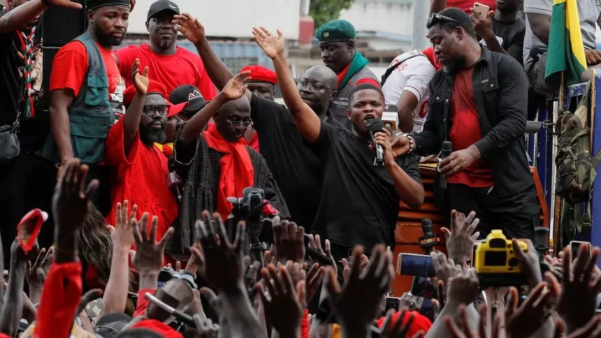 Demonstrators in Accra called on the governor of the Bank of Ghana to resign