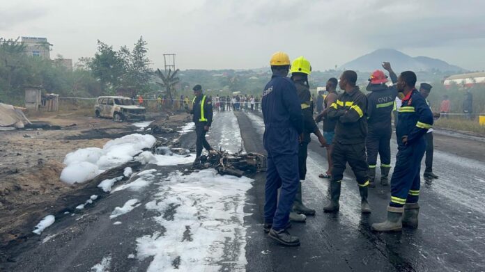 9b87928f-5ada-406b-8ed5-ce9ab549c53d